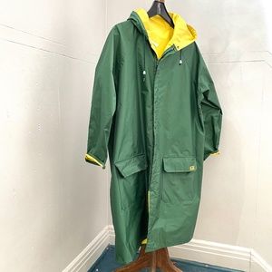 Raincoat from MTC / green and yellow/ Women M / very 80’s inspired.